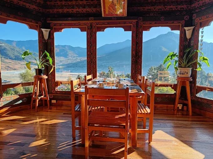 Dewachen Hotel and Spa (Phobjikha)