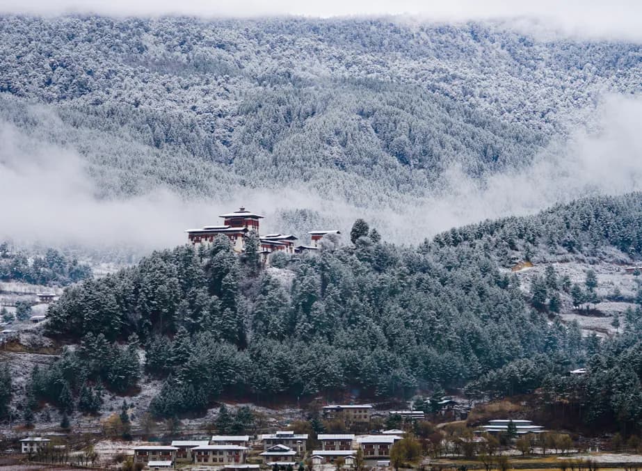 26 October – Trongsa to Bumthang: Tea, Fire Blessings & Sacred Renewal